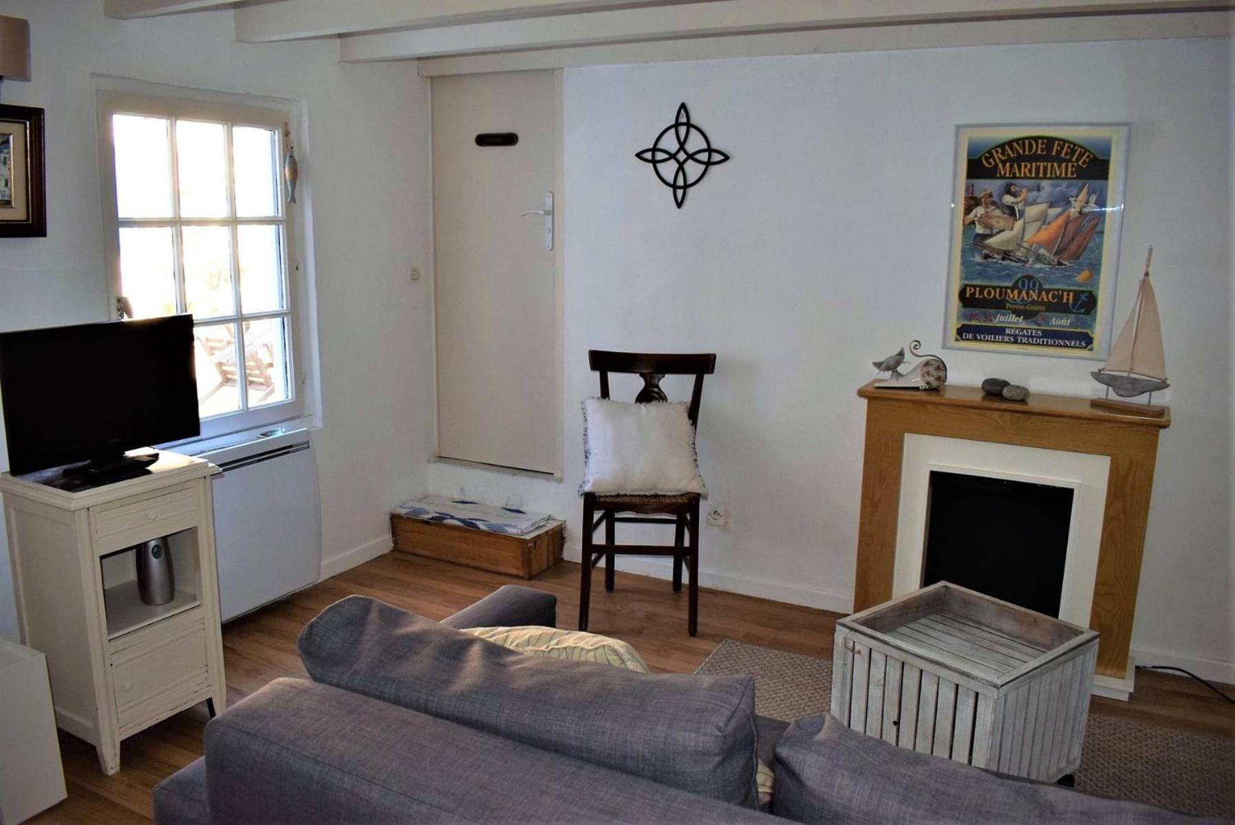 Maison De Pecheur A 50m De La A Ploumanac'h - Ref 317